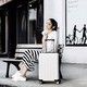 Фото Чемодан Xiaomi 90 Points Suitcase 20 Moonlight White 36 л Р25320